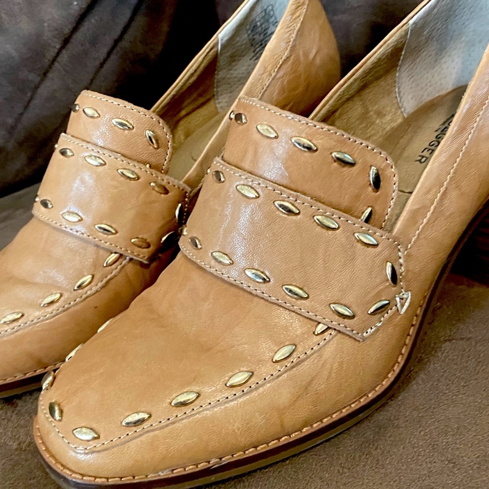 Kelsi Dagger Brooklyn Involve Leather Loafer 2.25-inch Stacked Heel Size 9.5